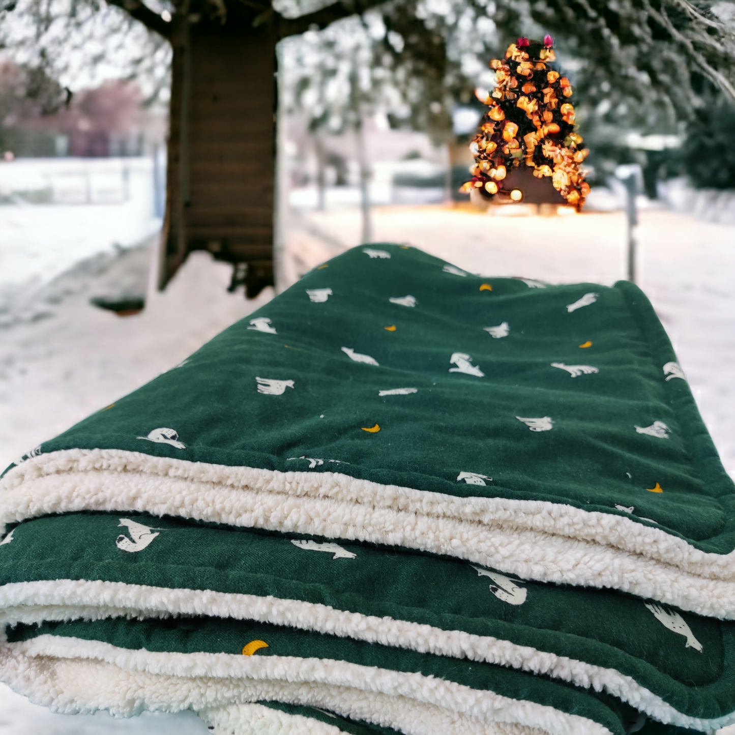 Cotton Flannel and Sherpa Fur Toddler Blanket for Toddlers – Howling Wolf